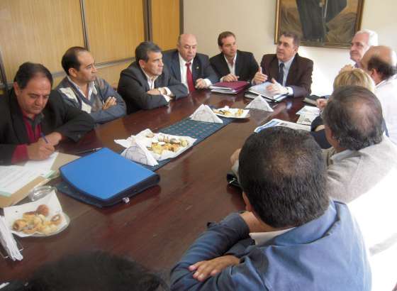 “El plazo para renegociar el contrato de Salta Forestal no es indefinido”, dijo Loutaif