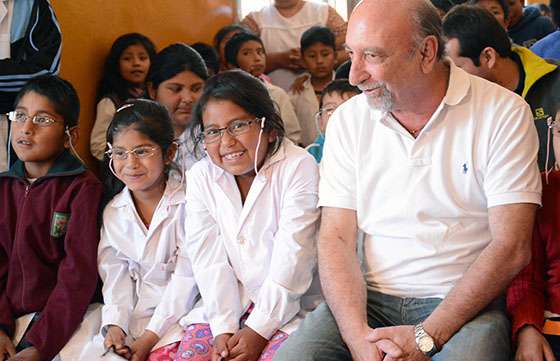 Niños de escuelas públicas de Payogasta recibieron anteojos terapéuticos
