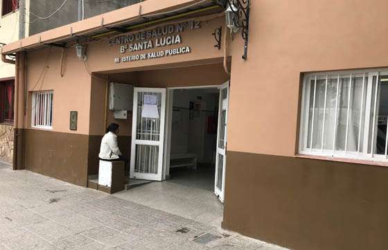 El centro de salud de Santa Lucía incorporó el servicio de oftalmología