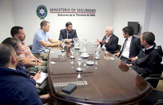 Funcionarios de la DEA cooperan con Salta en la lucha contra el narcotráfico