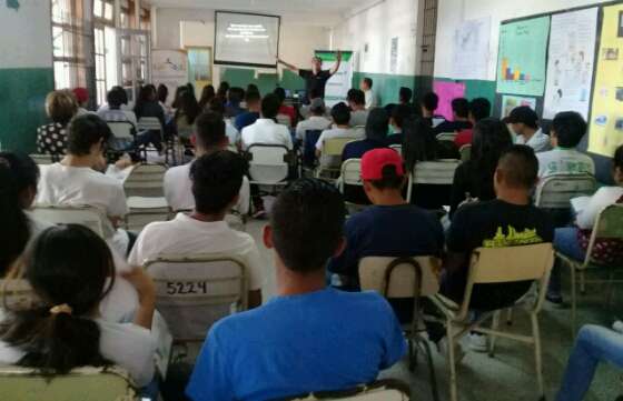 Estudiantes de Salvador Mazza  aprendieron sobre el perjuicio de las adicciones