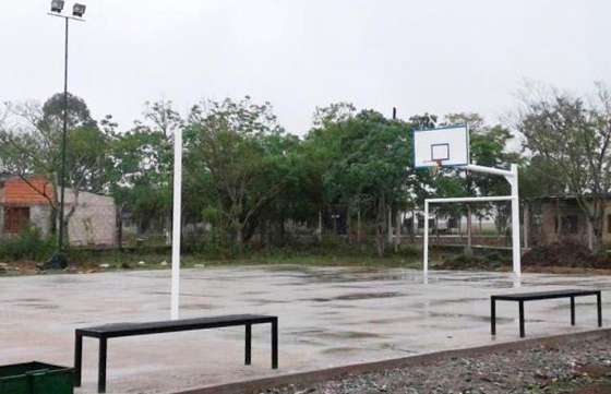 Finalizó la construcción de dos nuevos playones deportivos en el interior