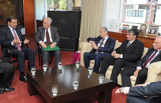 Isa recibió a los embajadores de la República Árabe Siria y del Estado de Palestina