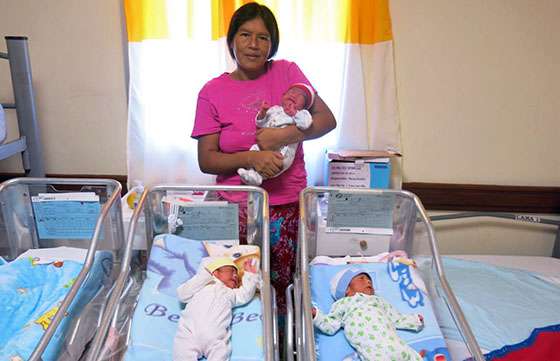 Dieron de alta a trillizos de la etnia wichí que nacieron en el Hospital Público Materno Infantil