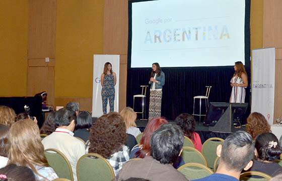 Educadores se capacitaron para promover el uso responsable y seguro de internet