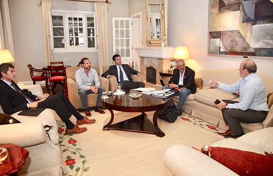 Coordinan una mesa de trabajo interministerial con Aguas del Norte