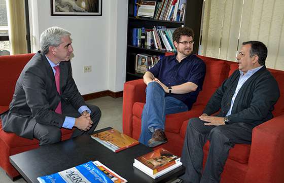 El ministro Lavallén recibió a Noam Zur en vísperas de su debut