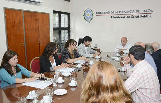 Refuerzan la presencia de médicos especialistas en el interior
