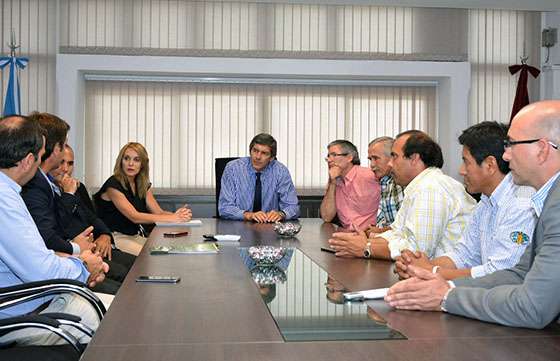 El Gobierno y referentes tabacaleros evaluaron la situación del sector