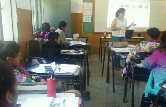 Capacitaron a jóvenes de Coronel Moldes en prevención del grooming y violencia en el noviazgo
