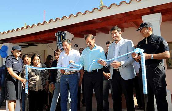 El vicegobernador Isa inauguró el nuevo edificio del Destacamento Policial de Angastaco