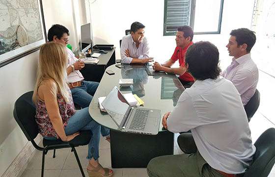 AMT analiza tarifas de taxi y remis con los trabajadores