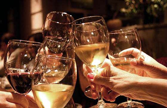 Se aconseja el consumo responsable de alcohol durante las fiestas de fin de año