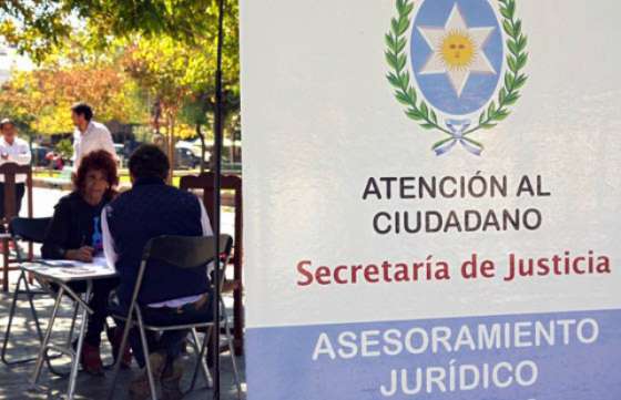 Brindan asesoramiento jurídico gratuito en barrios de Capital