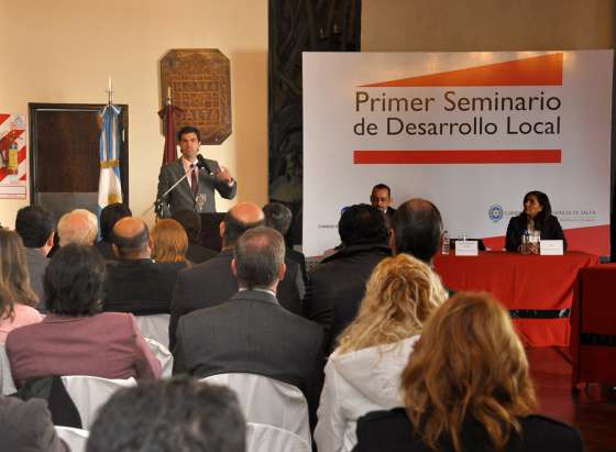 Se elaborará  un Plan de Desarrollo para los 30 municipios menos poblados 