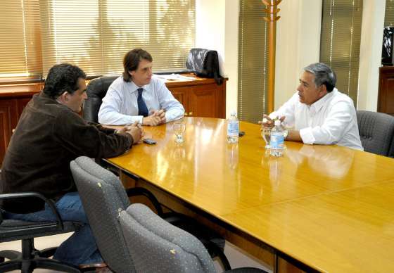 Kosiner recibió al dirigente indígena por la causa de la joven chorote Evangelina Pico