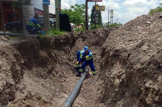 Aguas del Norte y el municipio de Campo Quijano trabajan en una nueva red de distribución en villa Lola