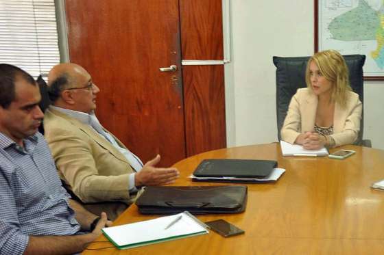Gobierno junto a APROFICSA elaboran una agenda de trabajo