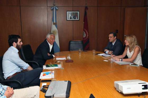 La ministra Bibini se reunió con directivos de TGN en Buenos Aires