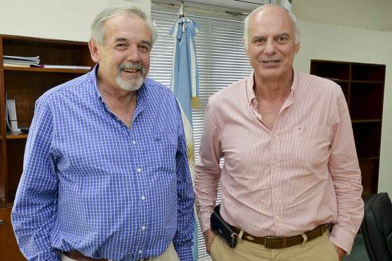 Asumen los secretarios de Asuntos Agrarios y Recursos Hídricos