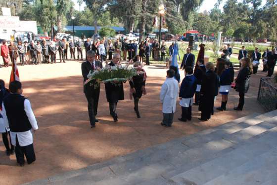 Recordaron el 199° aniversario de la independencia de Paraguay 