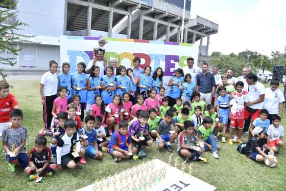 Durante el verano más de 1800 chicos y adultos mayores  participaron de diferentes actividades deportivas