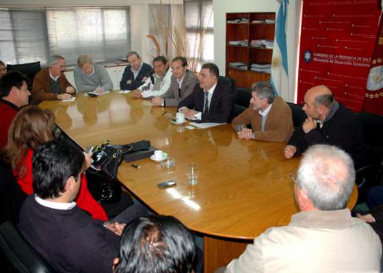 El Gobierno logró un acuerdo de precio entre tabacaleros y las industrias