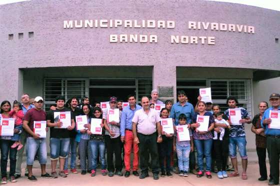El IPV entregó 25 soluciones habitacionales a comunidades de Rivadavia Banda Norte
