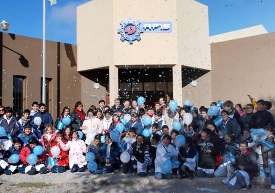Alumnos de la escuela Alberdi visitaron el parque Industrial de Salta