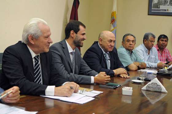 El ministro Estrada se reunió con la Comisión de Hacienda del Senado provincial