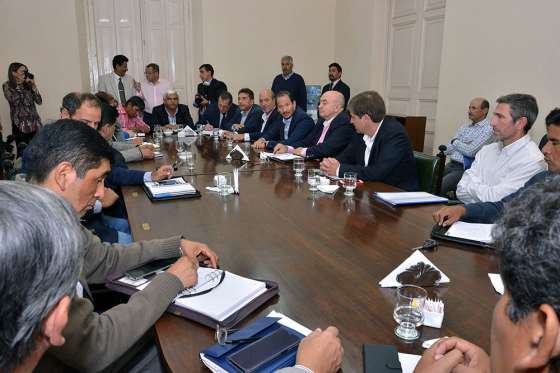 Funcionarios de Infraestructura, Tierra y Vivienda respondieron consultas de senadores