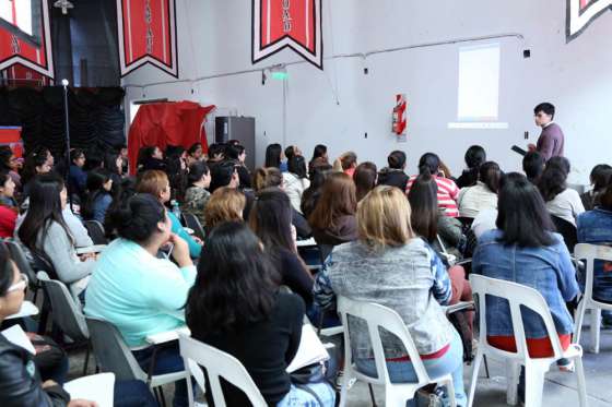 Iniciaron las capacitaciones del Ministerio de la Primera Infancia y la Cruz Roja