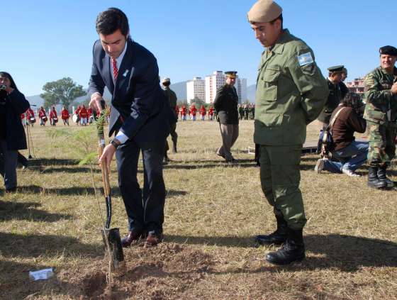 La Provincia y el Ejército forestan terrenos militares 