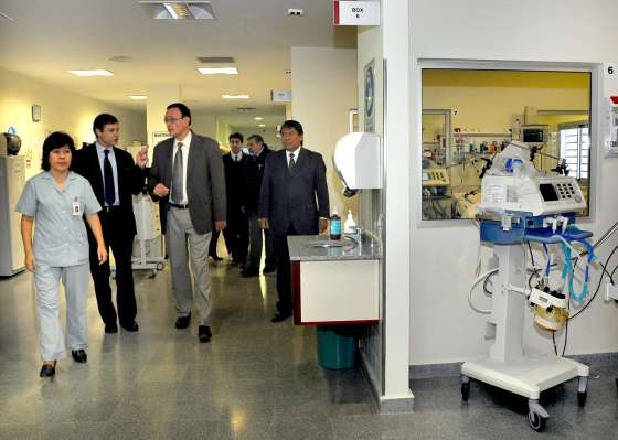 Chagra Dib supervisó servicios del Hospital Público Materno Infantil