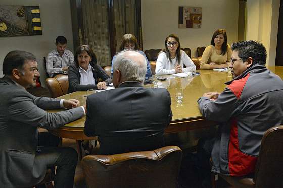 El Vicegobernador se reunió con docentes voluntarios que dan apoyo a estudiantes de secundaria
