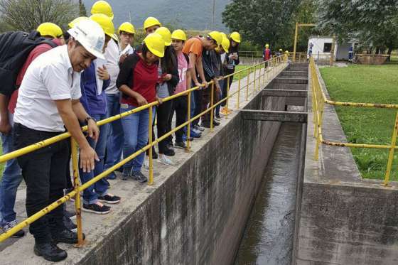 La empresa Aguas del Norte recibió a estudiantes en la Planta Depuradora Sur