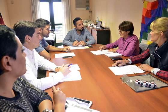 Capacitarán a ciudadanos de los 60 municipios en derechos humanos, género y educación para la paz