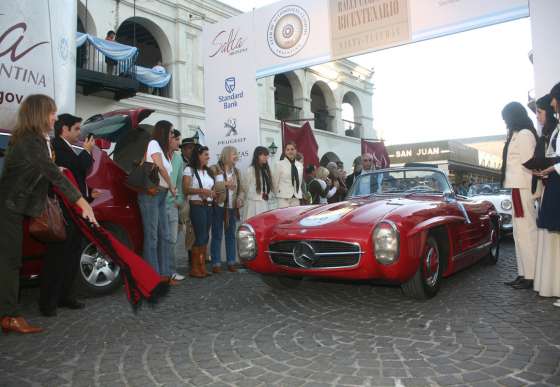 Comenzó el recorrido del rally “Camino del Bicentenario”