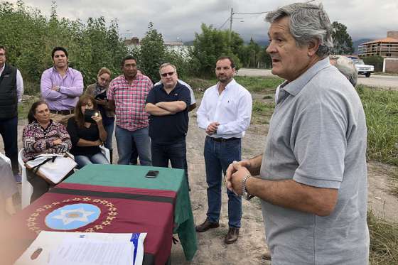 Construirán nuevas redes de agua para vecinos de la ruta 51