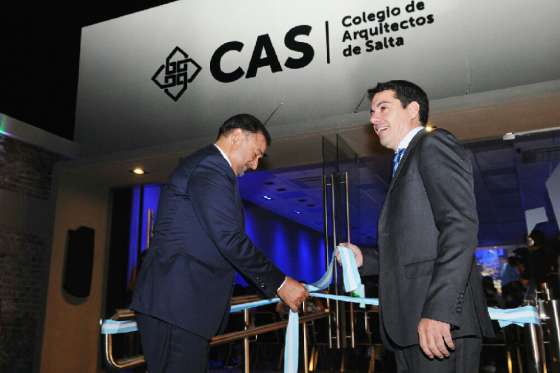 Isa participó en la inauguración de infraestructura del Colegio de Arquitectos