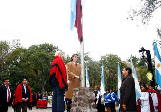 Fiesta popular por el Bicentenario en La Caldera 