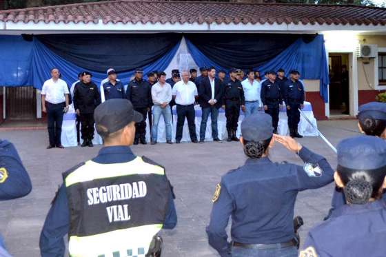 Reconocieron a policías por su compromiso con los inundados de Santa Victoria Este