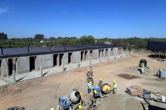 Avanza la construcción de dos nuevos edificios escolares en Rivadavia Banda Sur