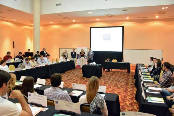 La ministra Bibini encabezó la apertura del programa de Dirección de Pequeñas y Medianas Empresas del IAE