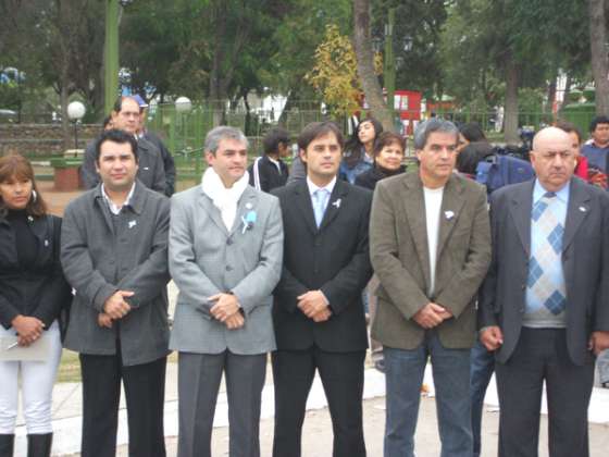 Emotivo acto por los festejos del Bicentenario en General Güemes     