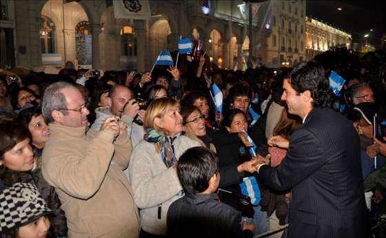 El Gobernador presidió el lunes 24 la gala patriótica del Bicentenario
