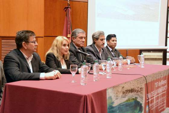 Con destacada participación se celebró el Día de la Minería