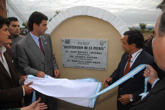 Urtubey inauguró en Orán el “Paseo Bicentenario de la Patria”