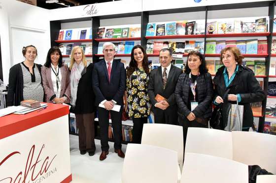 Miles de visitantes interesados en las letras y la cultura de Salta en la Feria del Libro de Buenos Aires