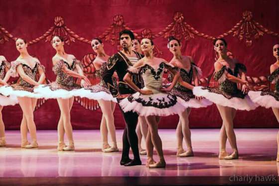 Gran celebración de la Revolución Patria con el Ballet y la Orquesta